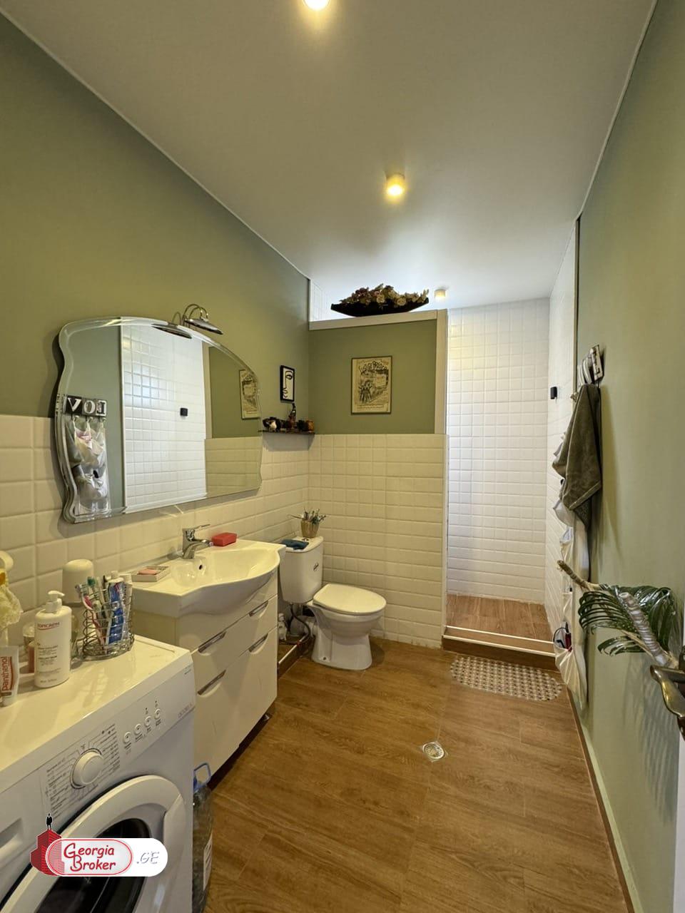 nearly repaired 5-room house for sale